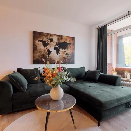 Apartamento Waterfront, Idyllische Ferien Direkt Am Wasser Mit Blick Ueber Die Flensburger Foerde