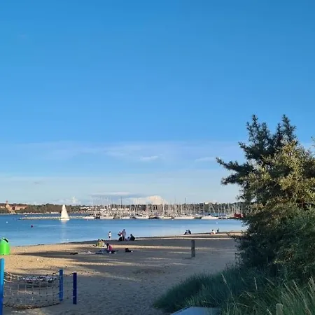 Apartamento Waterfront, Idyllische Ferien Direkt Am Wasser Mit Blick Ueber Die Flensburger Foerde Harrislee